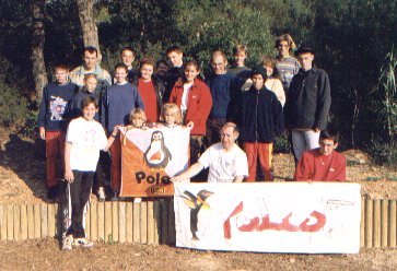 teampoles.jpg (33640 octets)